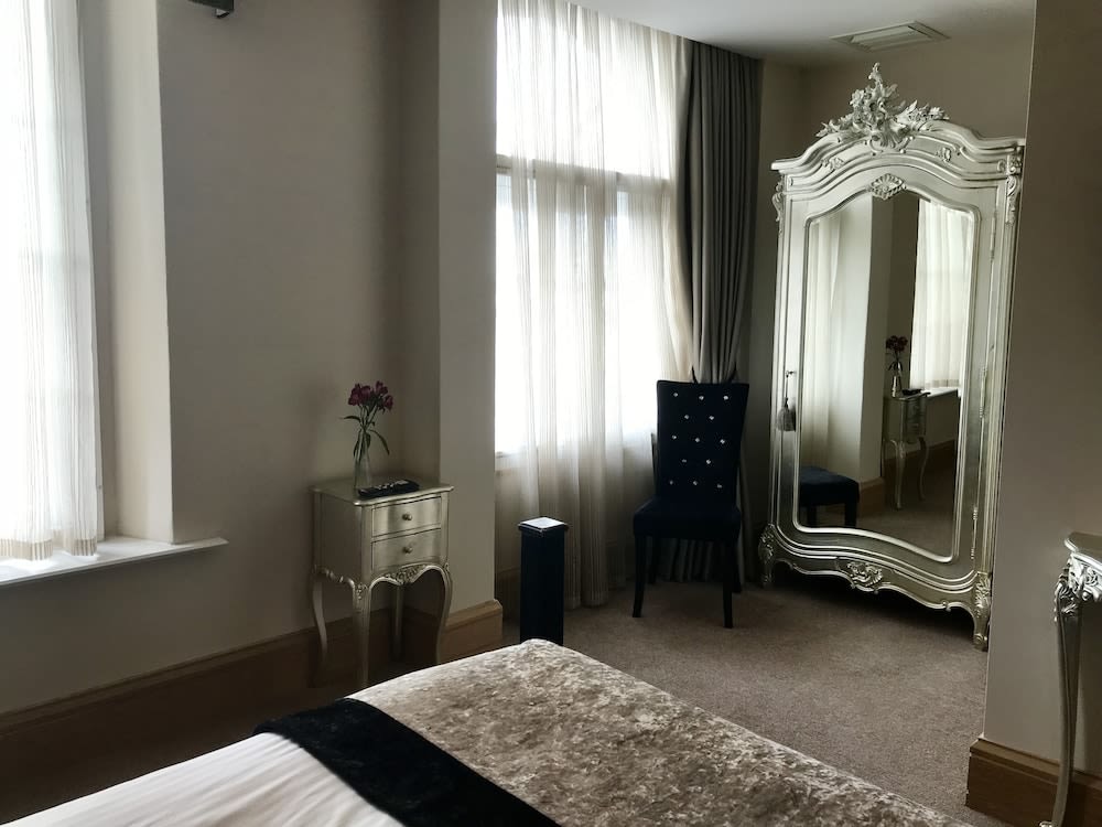 Ennios Boutique Hotel 4