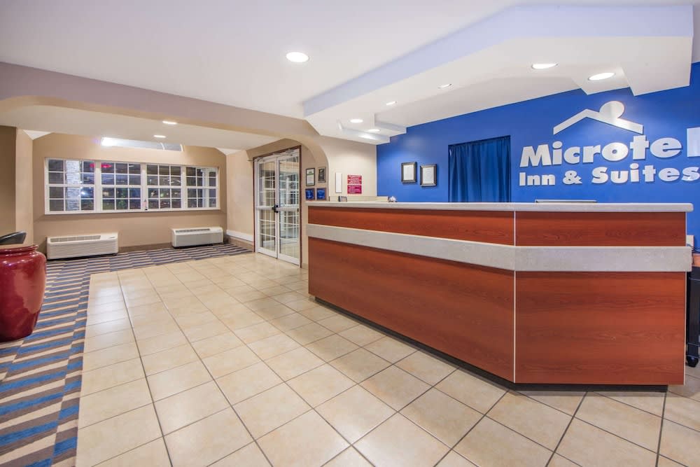Microtel Inn and Suites By Wyndham Miami OK 2
