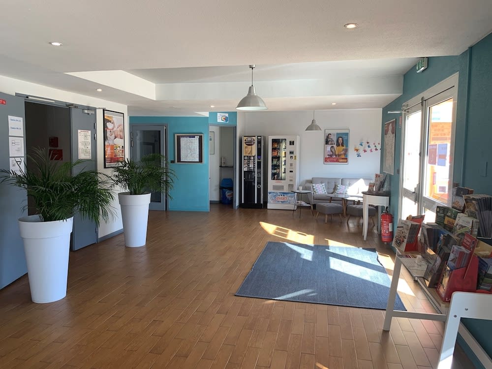 initial by balladins Tours Sud 3