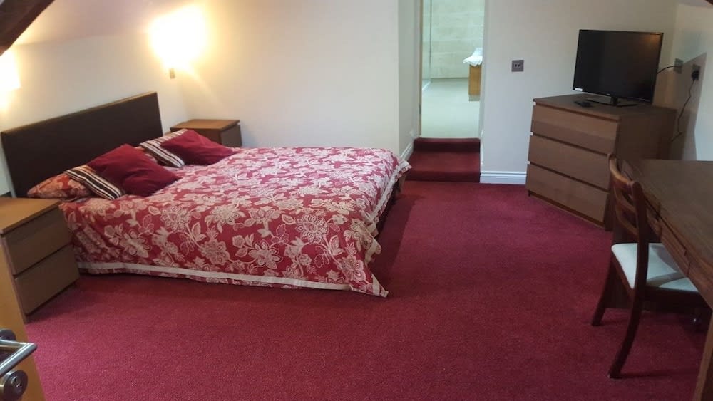 Ecclefechan Hotel 2
