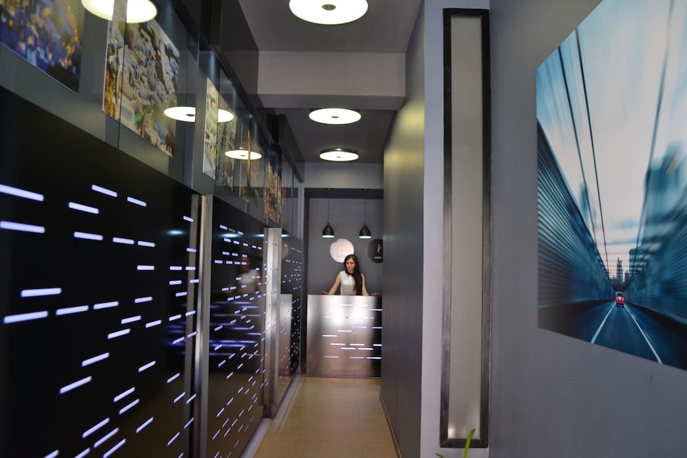 Elysium Gallery Hotel 2