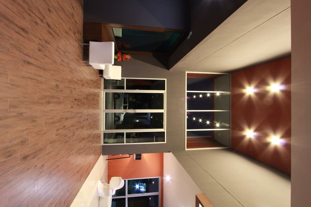 Trendy Hotel 2