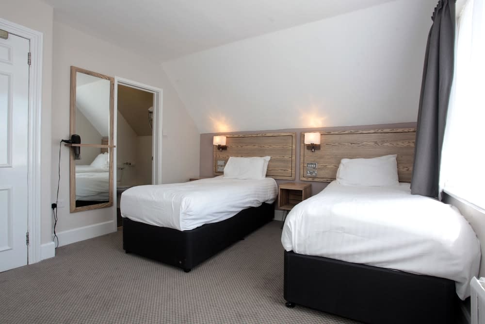Bear Inn, Somerset by Marston's Inns 2