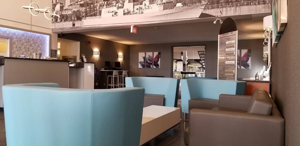 Best Western Laval-Montreal & Conference Centre 2