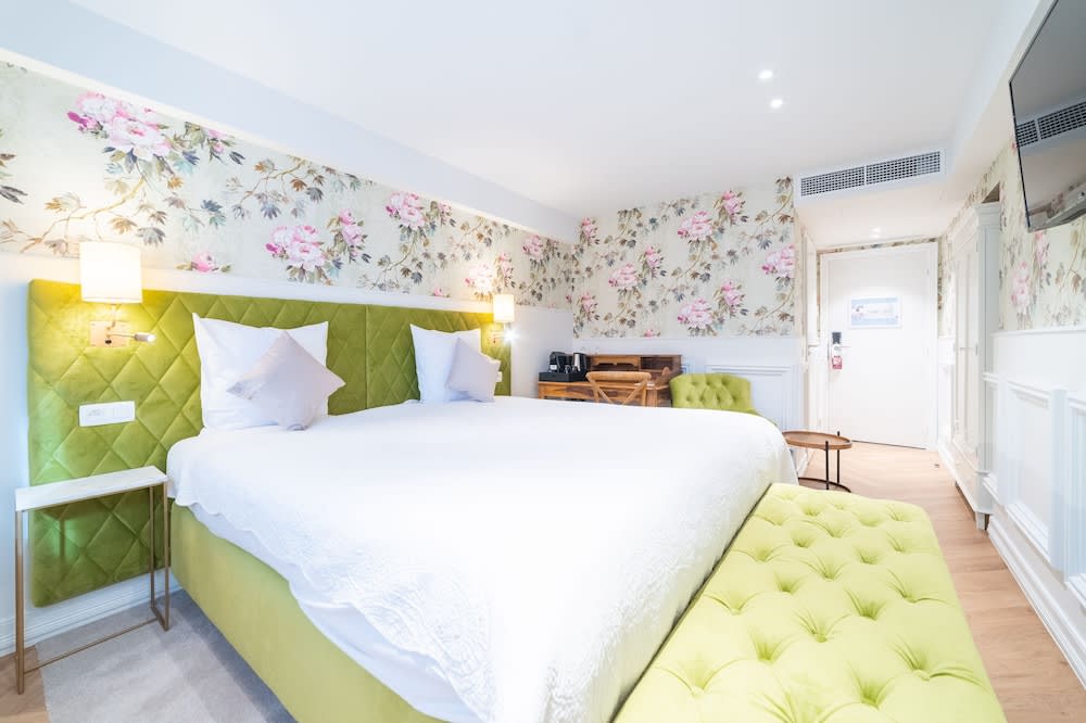 Grand Hotel Normandy by CW Hotel Collection 3