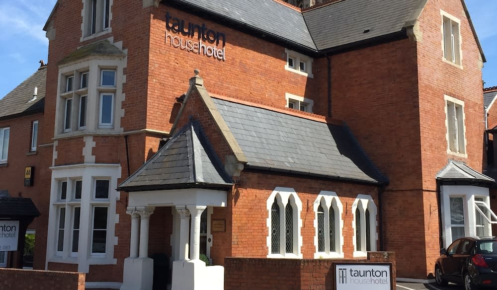 Taunton House Hotel 1