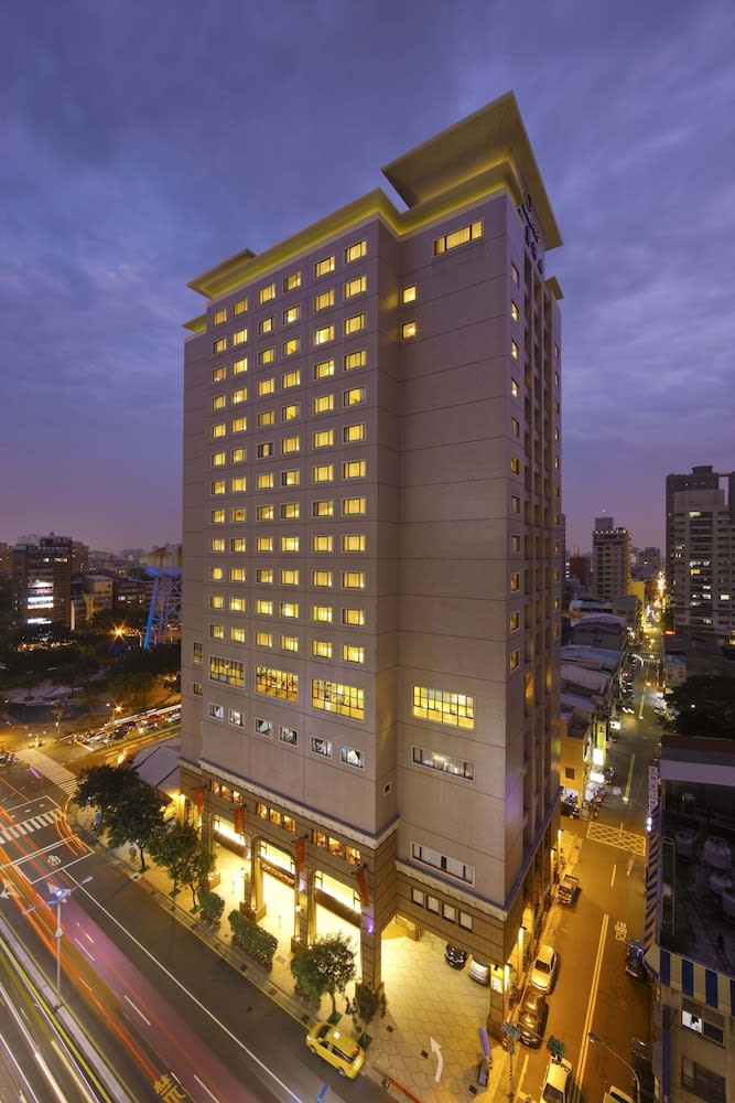 THE LEES Hotel 1