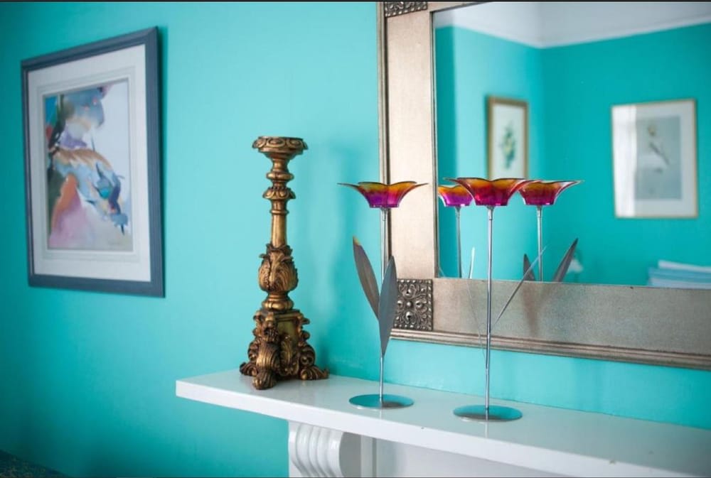 Dawson Place, Juliette's Bed and Breakfast 5