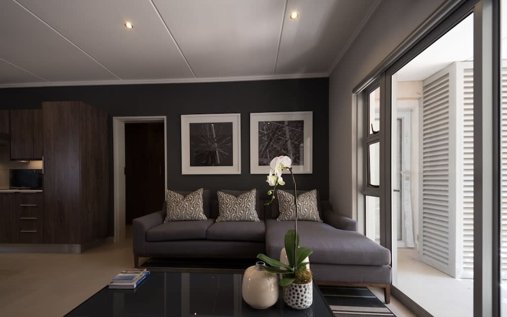 Insignia Lifestyle 1