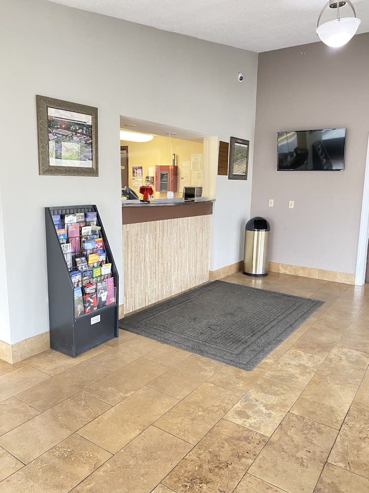 Travelodge by Wyndham Laurel Ft Meade Near NSA 2