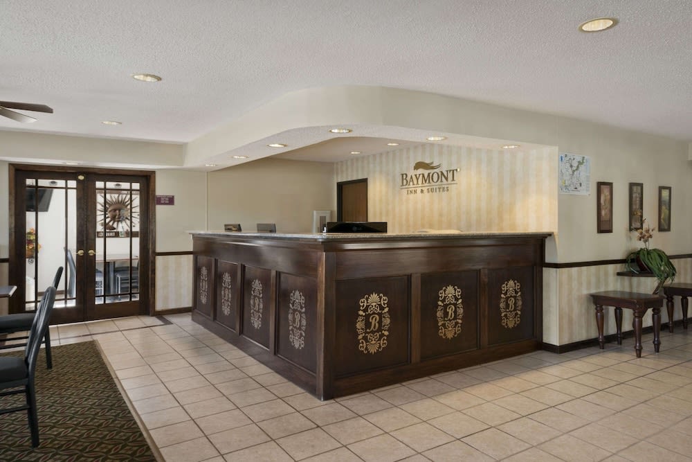 Baymont by Wyndham Whitewater 2
