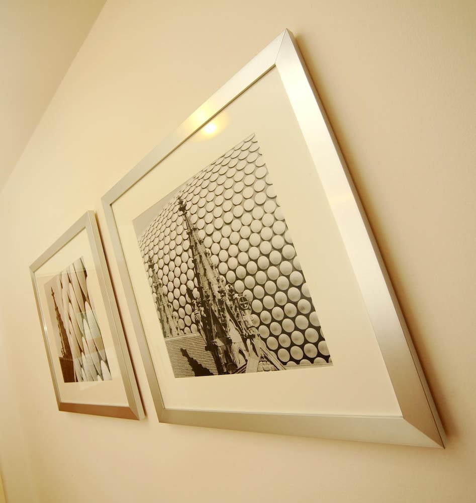 PREMIER SUITES Birmingham 1