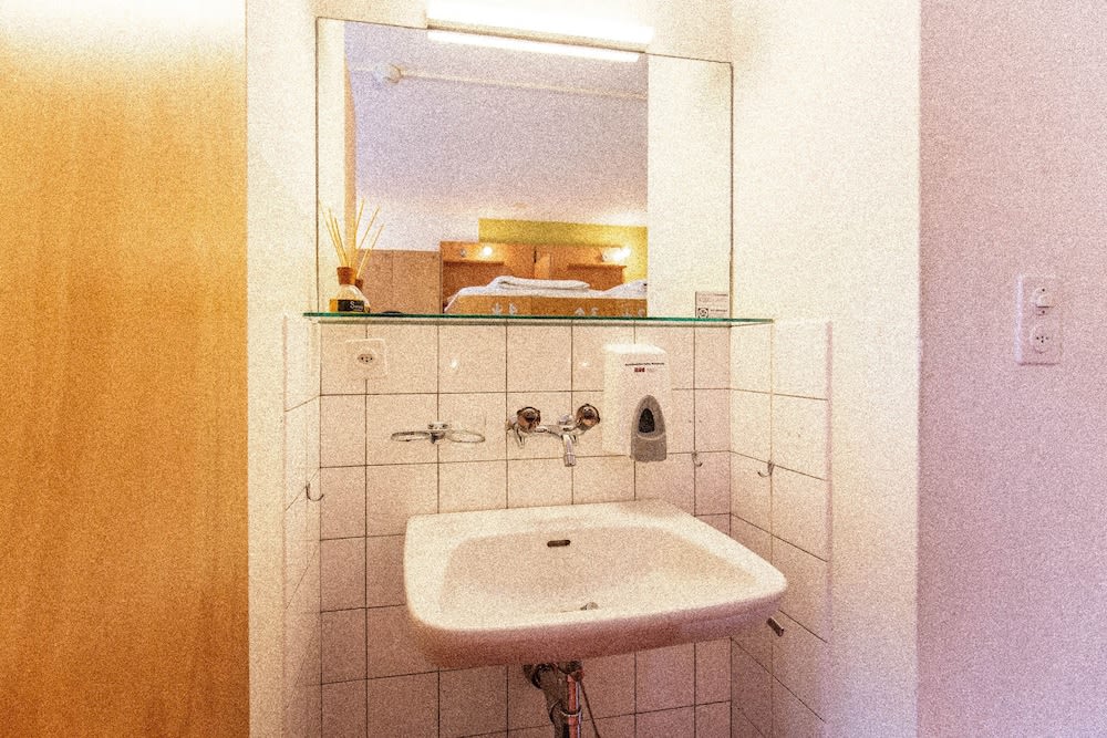 Hostel by Hyve Basel 5