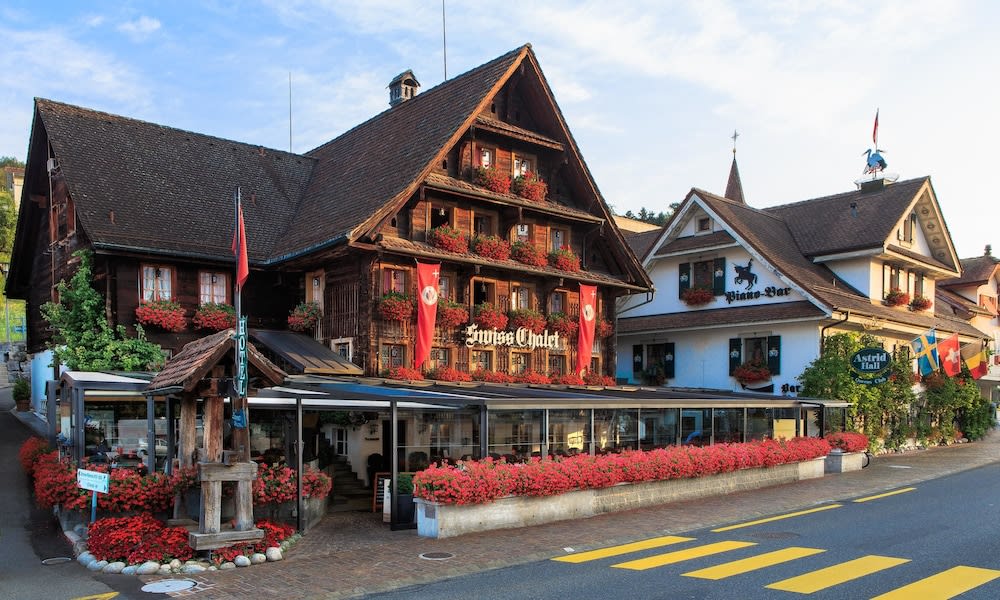Swiss-Chalet Merlischachen - Historik Chalet-Hotel Lodge 1