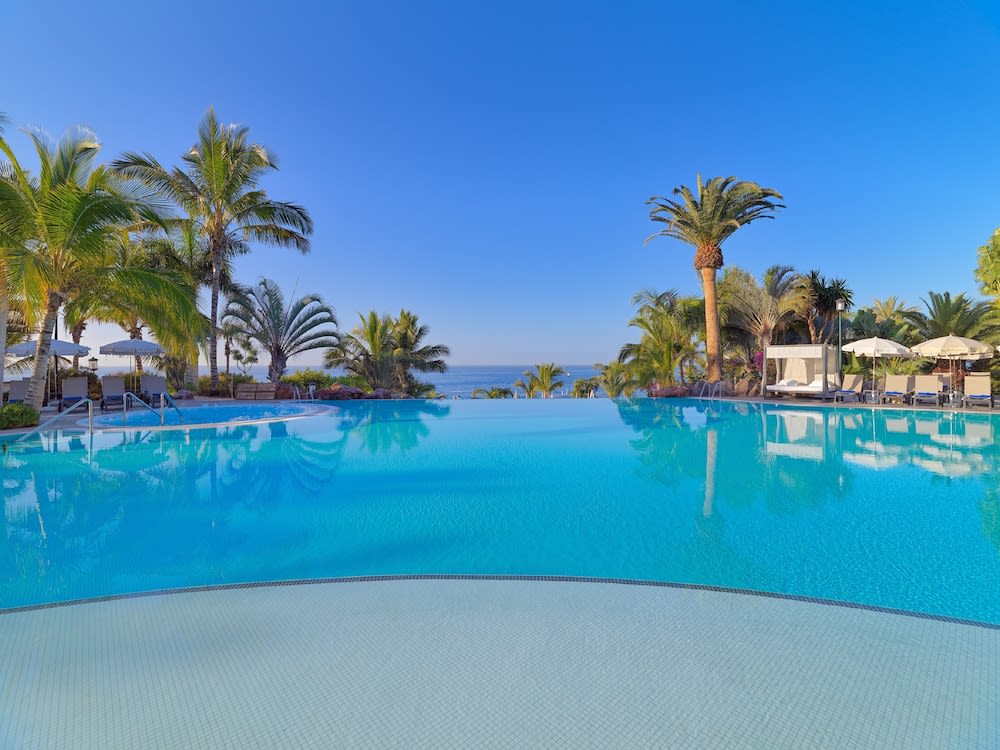 Adrián Hoteles Roca Nivaria 1