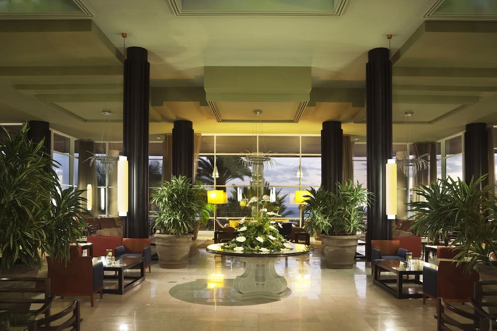 Adrián Hoteles Roca Nivaria 4