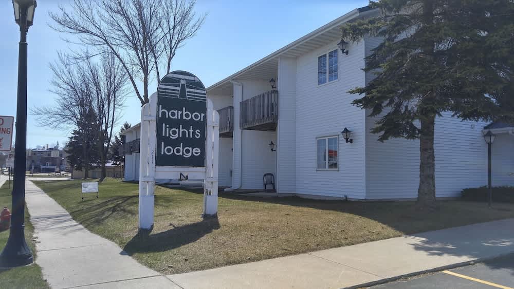 Harbor Lights Lodge 1