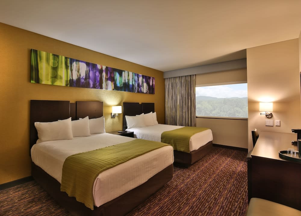 Harrah's Cherokee Valley River, A Caesars Destination 1