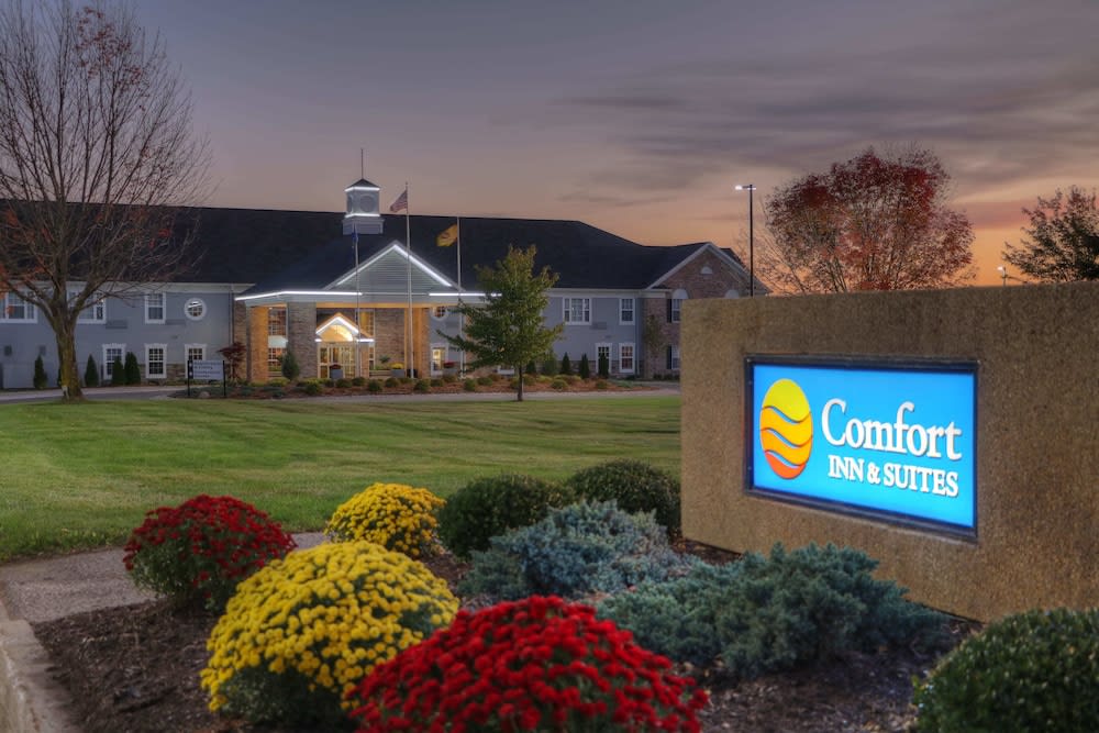 Comfort Inn & Suites and Conference Center 1