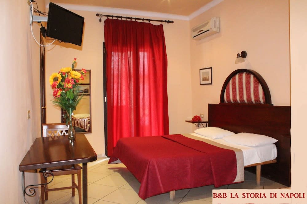 B&B La Storia Di Napoli 1