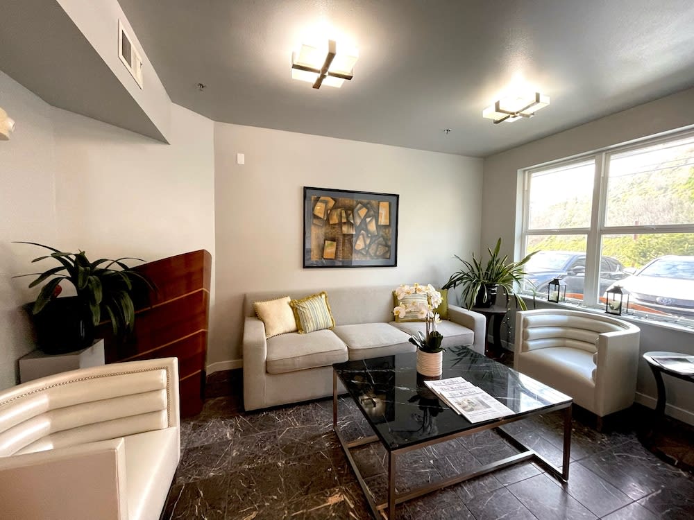 Tides Inn & Suites 2