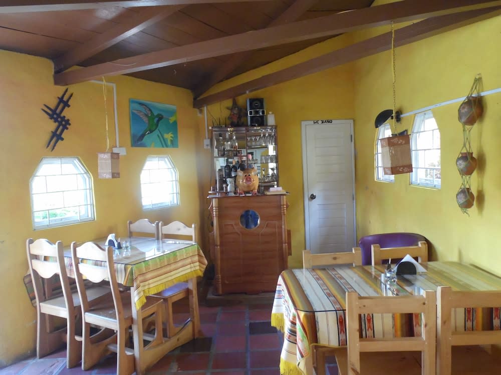 La Casa Amarilla 2
