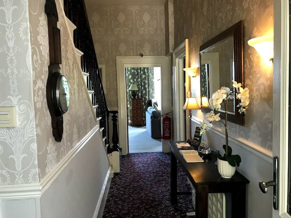 The Collingdale Guest House 2