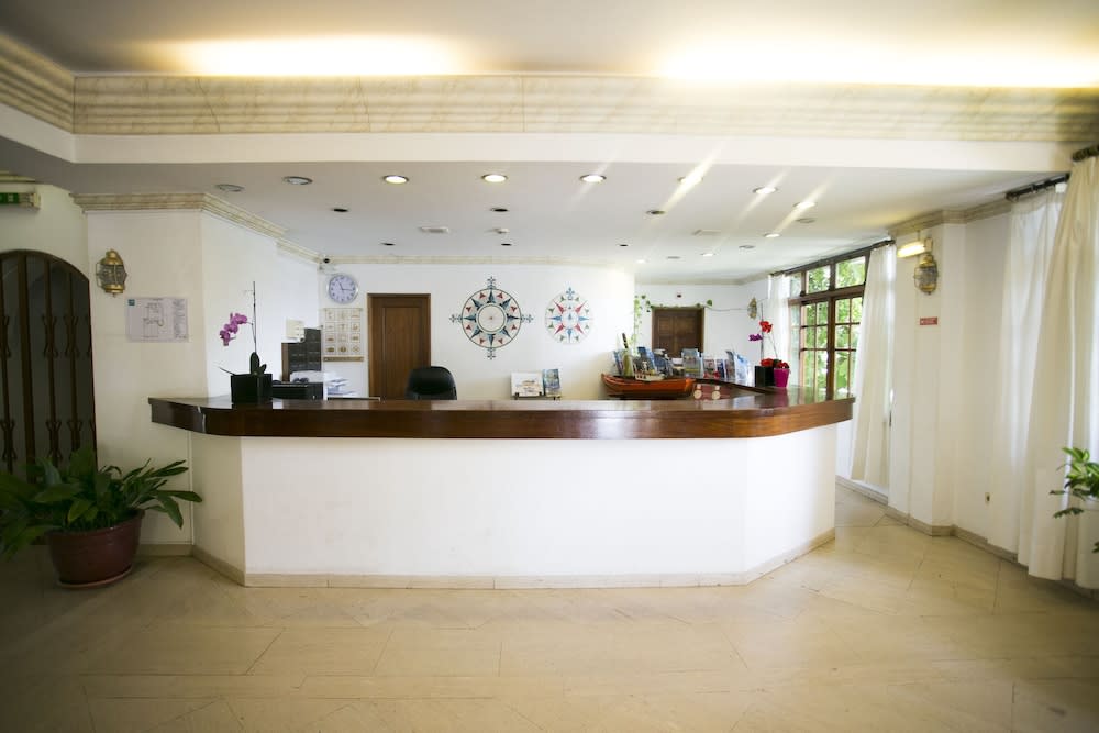 Mirachoro Praia da Rocha 2