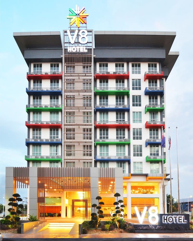V8 Hotel Johor Bahru 1