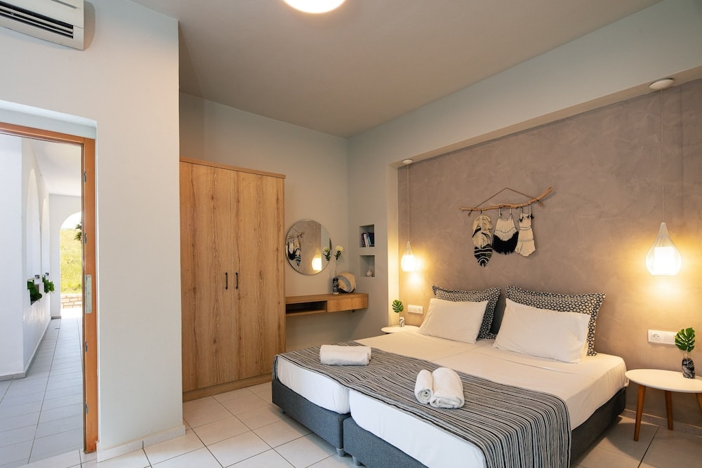 Anthos Apartments 2