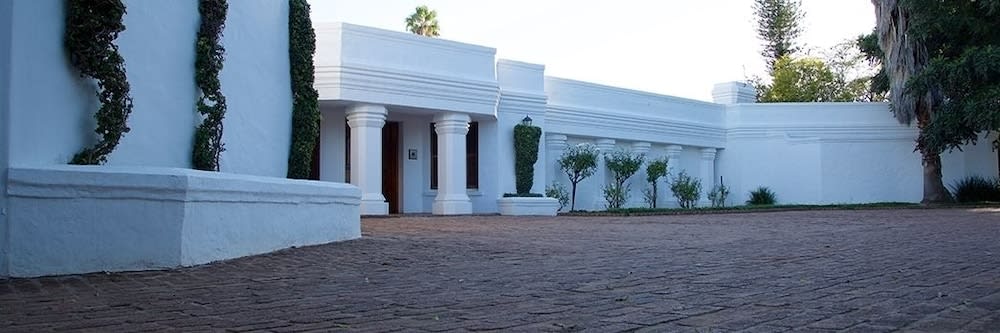 Leeuwenhof Country Lodge & Garden Spa 1