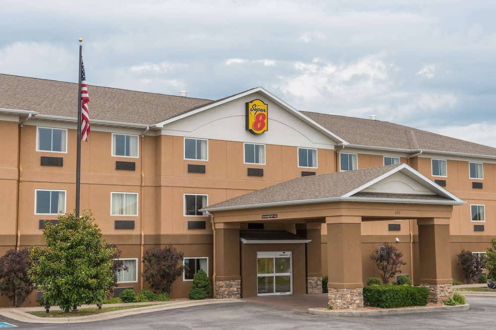 Super 8 by Wyndham St Robert Ft Leonard Wood Area 1
