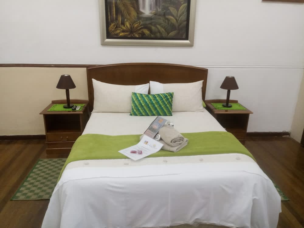 Oasis Country Lodge 1