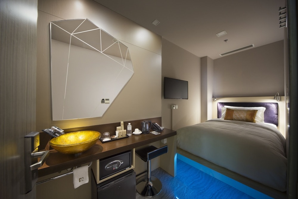 Hotel Clover 7 1