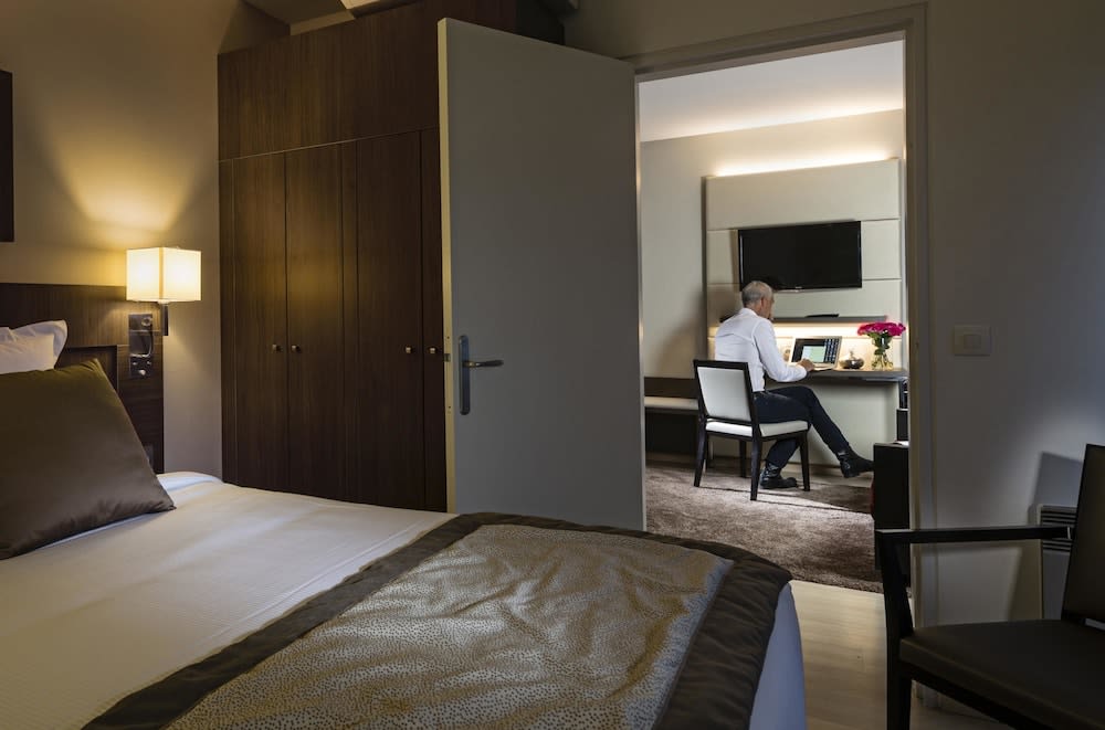 Residhome Courbevoie La Défense 4