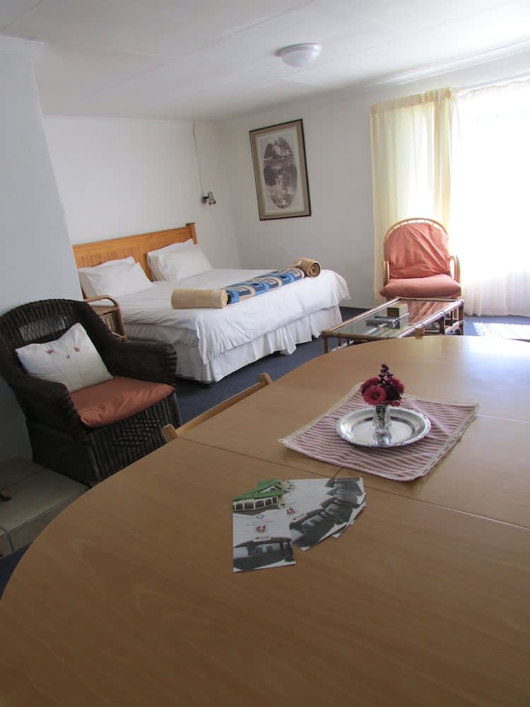 Absolute Leisure Cottages 2