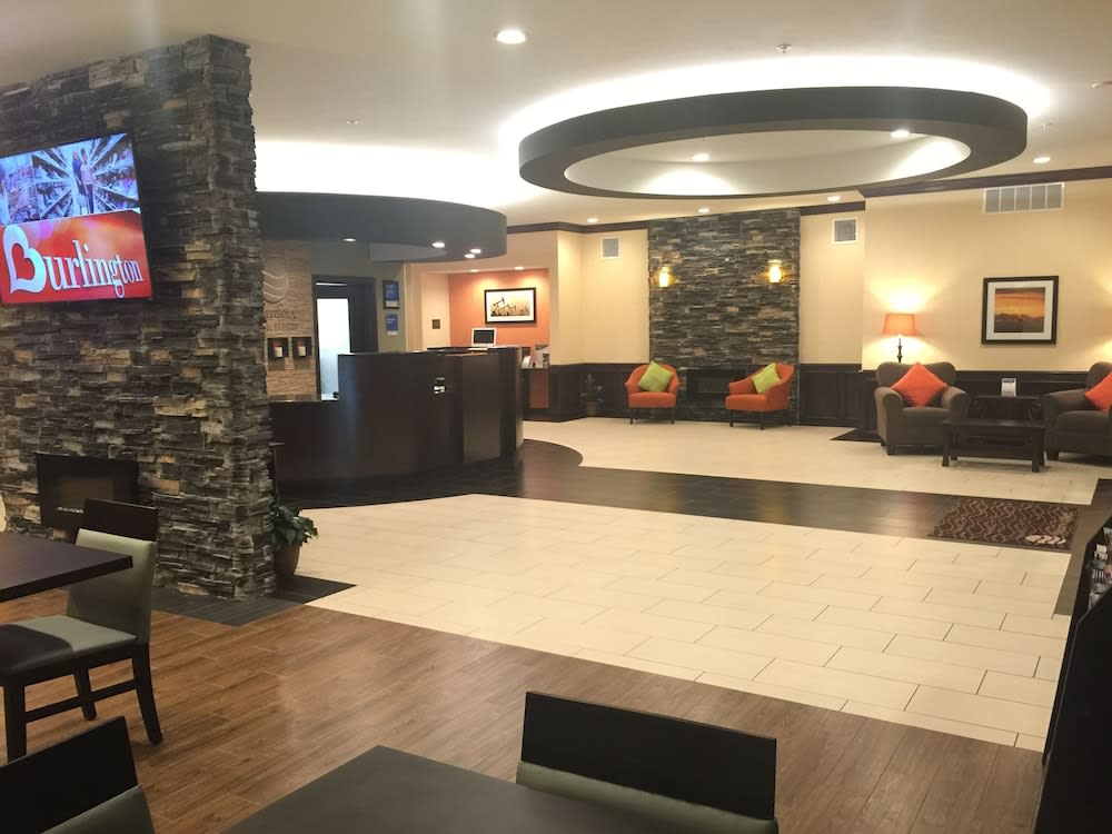 Comfort Inn & Suites Moore - Oklahoma City 2