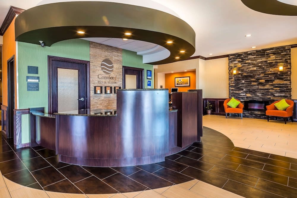 Comfort Inn & Suites Moore - Oklahoma City 4
