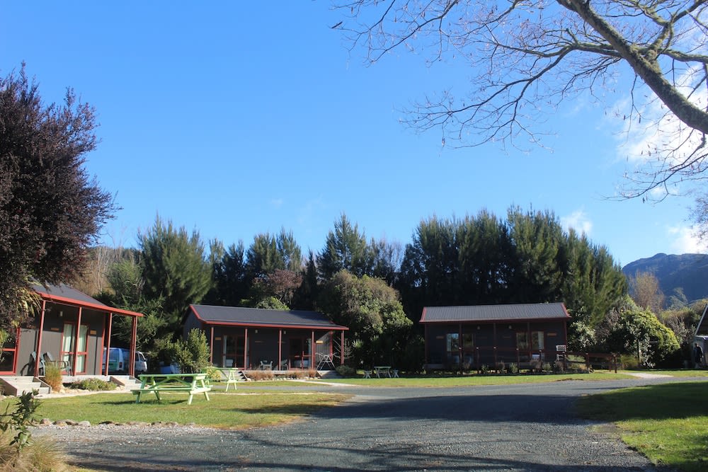 The Barn Cabins & Camp 1