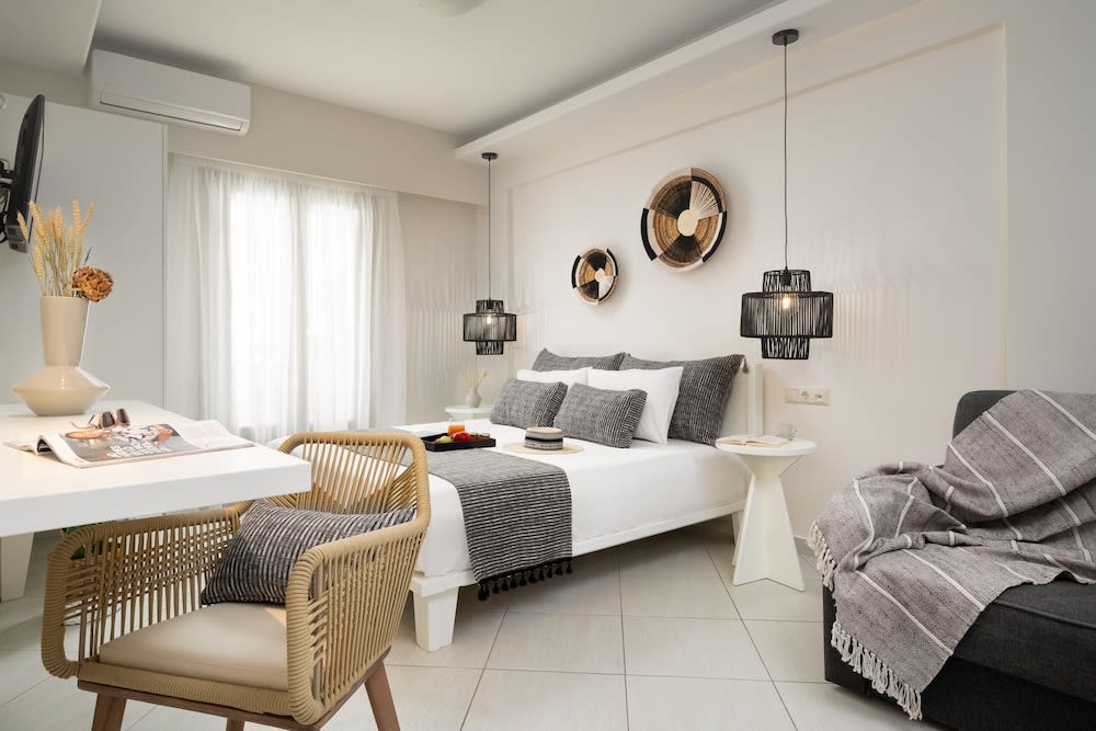 Ormos Holiday Studios 5