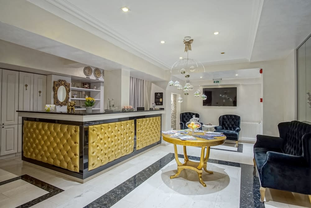 Old Town Boutique Hotel 3