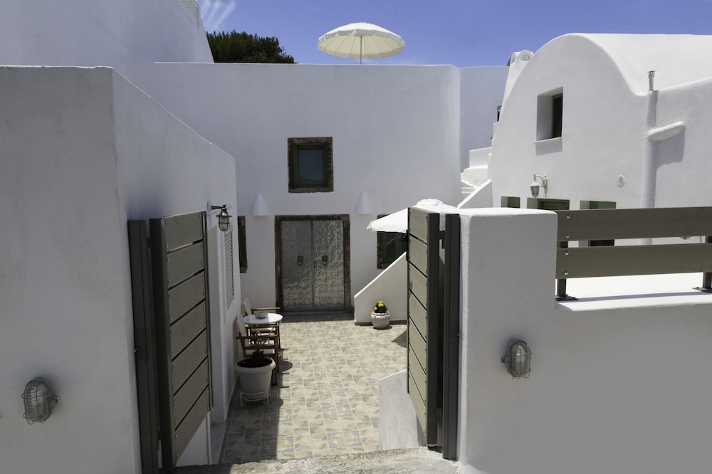 Ayoba Santorini 2