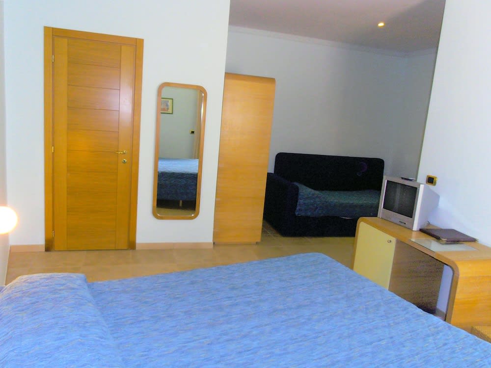 Hotel Villa Carolina 4