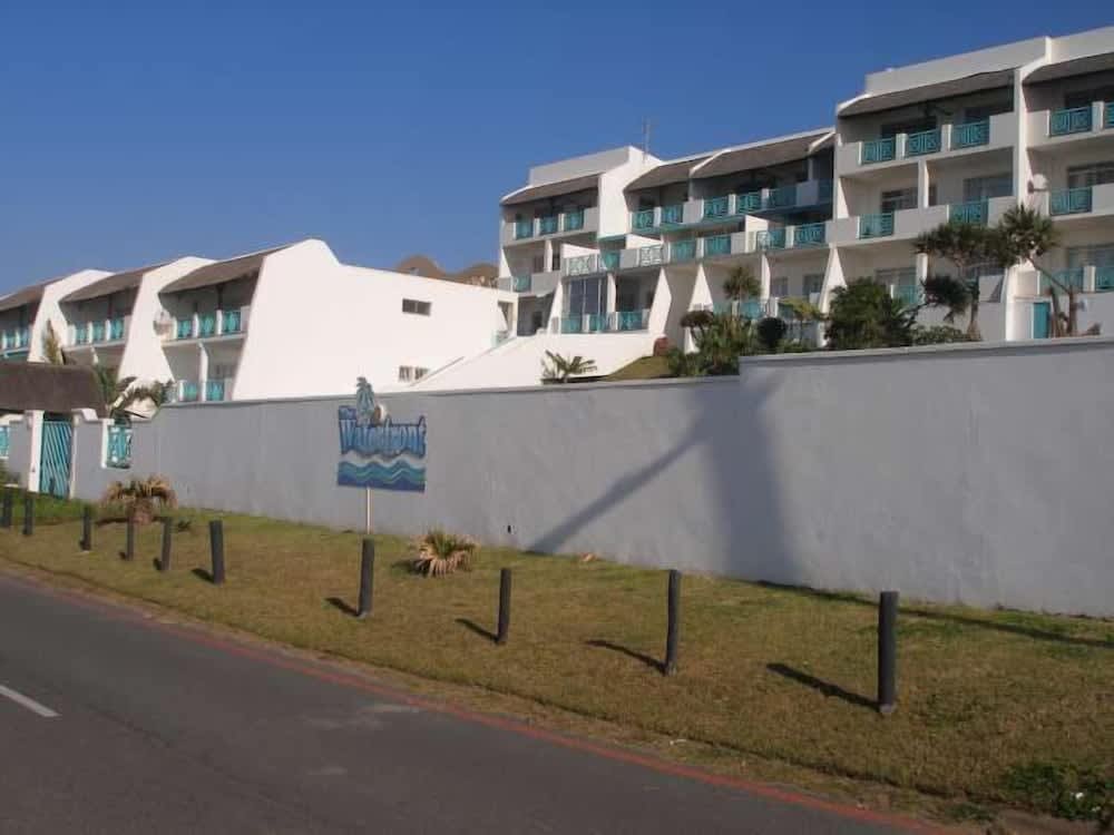 Waterfront Getaway, 2 Bedroom Seaside Bliss 1