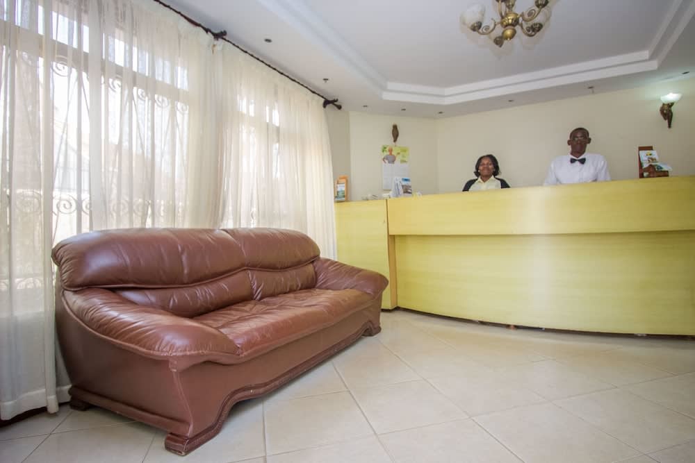 Tiptone Hotel 2