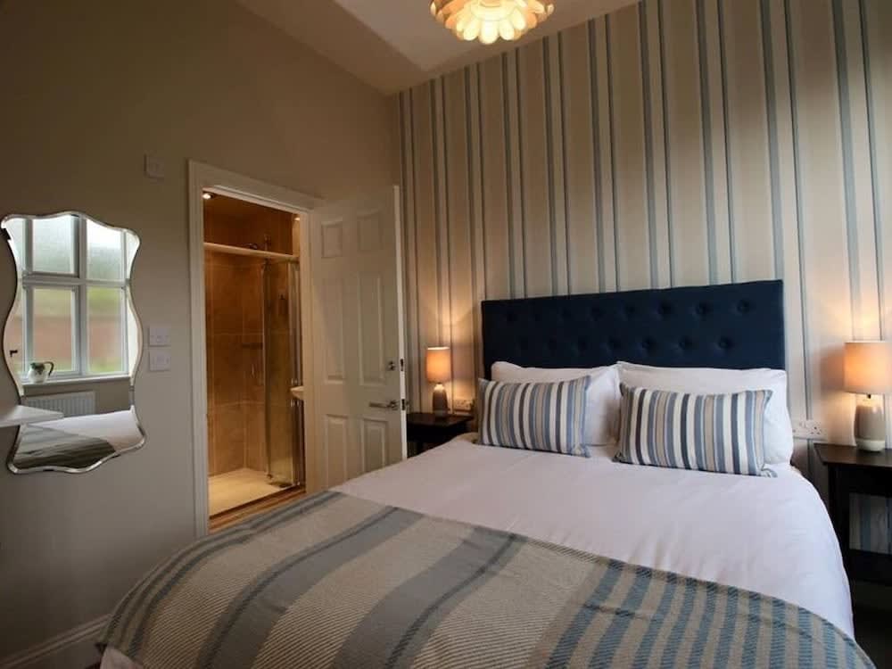 Hendford Apartments 2