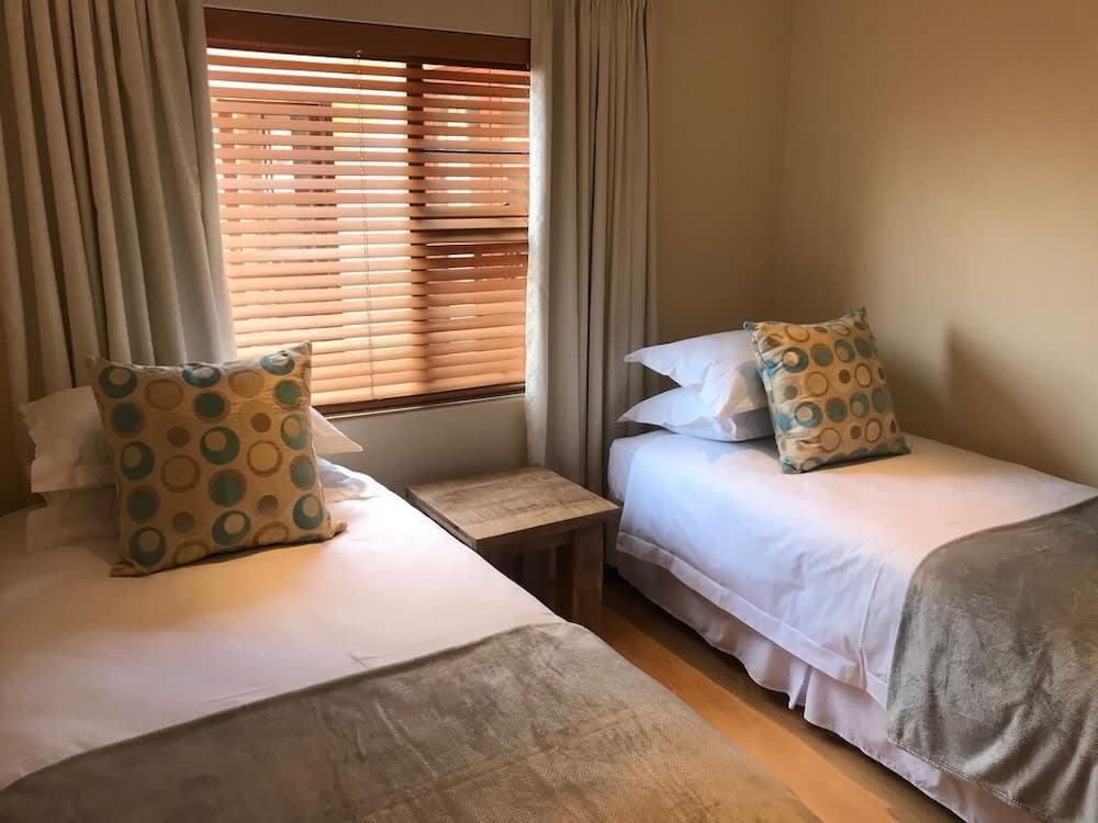 Topaz Cove Luxury Villas 2