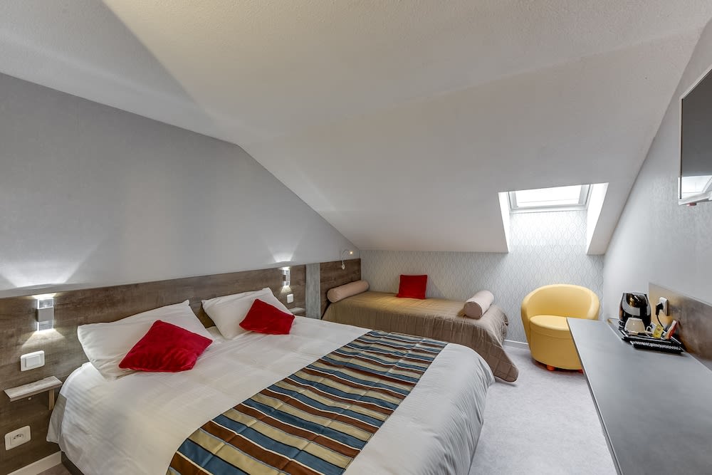 Confort Hôtel Thouars 2