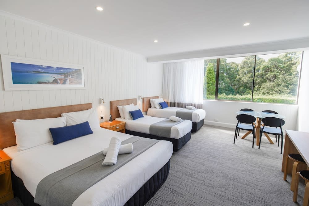 Mercure Charlestown 3