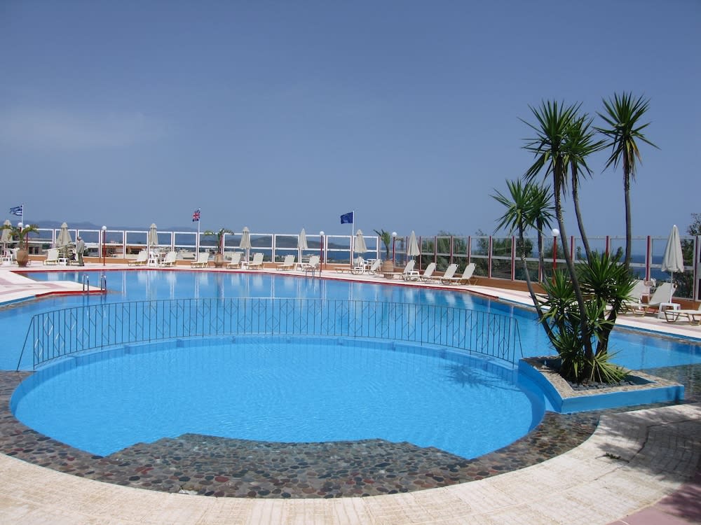 Nea Kydonia suites and studios 1
